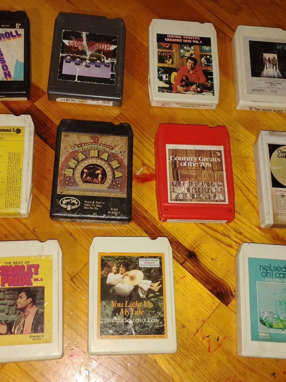 21 Vintage 8-Track Cartridge Lot - Assorted Colors (Red, White, Black)